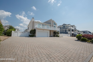 702 Newell Ave, Manahawkin, NJ 08050