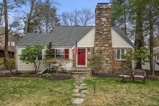 346 Linden St, Wellesley Hills, MA 02481