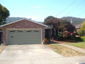 1160 Linda Mar Blvd, Pacifica, CA 94044