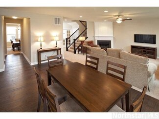 1634 White Pine Way, Carver, MN 55315