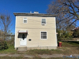 655 Lawrence St, Petersburg, VA 23803