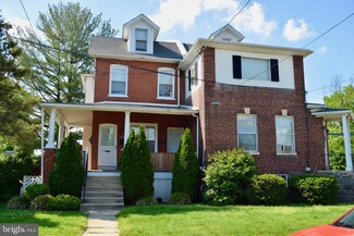 1001 Bartram Ave, Darby, PA 19023