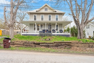 617 Enders Ave, Howes Cave, NY 12092