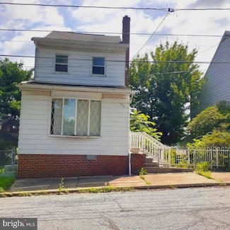 309 Chestnut St, Saint Clair, PA 17970