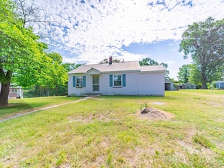 1470 Hilltop St, Albemarle, NC 28001