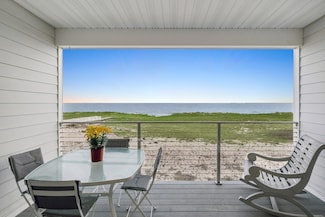 473 Dune Rd Unit 6B, Westhampton Beach, NY 11978