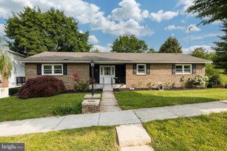 11 Cambridge Ave, Reading, PA 19609