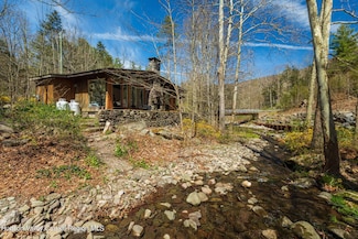 817 Woodland Valley Rd, Phoenicia, NY 12464