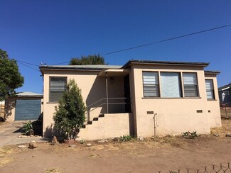1011 Hanover St, San Diego, CA 92114