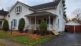 23 Lombardy St, Lancaster, NY 14086
