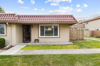 2814 Del Prado Dr, Indianapolis, IN 46227