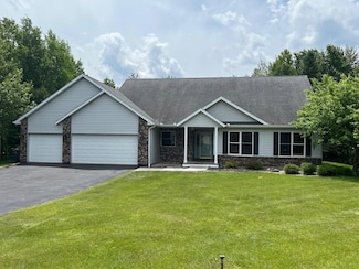 4858 Adrian Ln, Hermantown, MN 55811