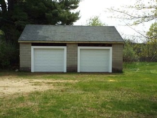 169 Goodell Ave, Swanzey, NH 03446
