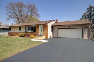 2714 Galtier St, Saint Paul, MN 55113