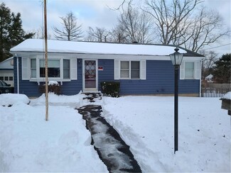 159 Old County Rd, Smithfield, RI 02917