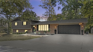 10636 Garman Rd, Leo, IN 46765