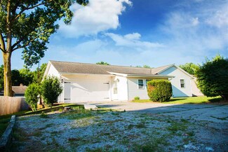 303 Orchard Hill Dr, Lagrange, IN 46761