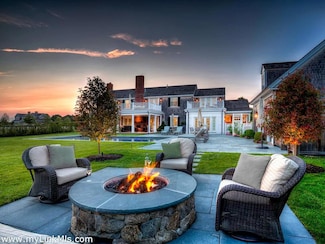 1 Field Club Dr, Edgartown, MA 02539