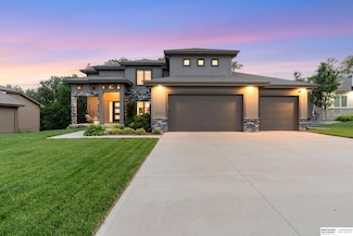 2506 N 188th St, Elkhorn, NE 68022