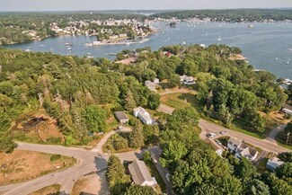 1 Harbor Heights Unit 1, Boothbay Harbor, ME 04538