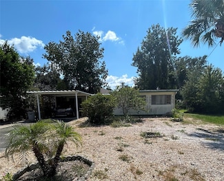 11740 Hickory Ln, Tavares, FL 32778