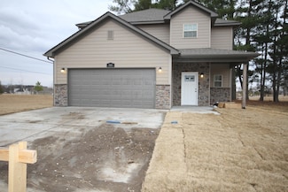 104 Chairman Dr, Columbia, MO 65203