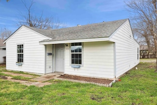 3010 Ozark Ave, Port Arthur, TX 77640