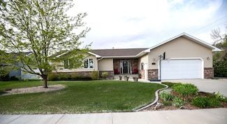 621 Avenue B, Powell, WY 82435