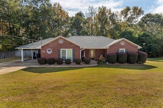 57 Lee Rd, Phenix City, AL 36870