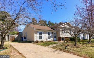 1218 Summerfield Dr, Herndon, VA 20170