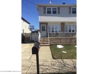 285 Fairbanks Ave, Staten Island, NY 10306