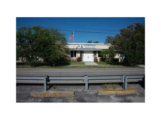 310 NE 1st Ave, Hallandale Beach, FL 33009