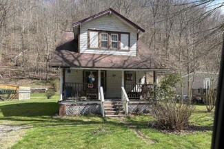 11424 Coal River Rd, Whitesville, WV 25209