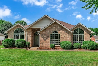 2240 Joann Dr, Spring Hill, TN 37174