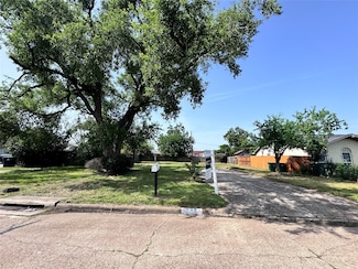 959 Greatwood Dr, Houston, TX 77013