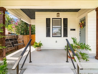 924 W Rosewood Ave, San Antonio, TX 78201