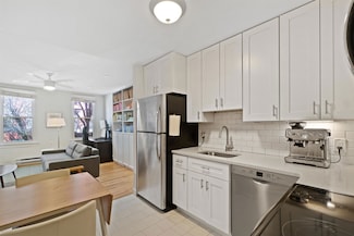 607 1st St Unit 2, Hoboken, NJ 07030