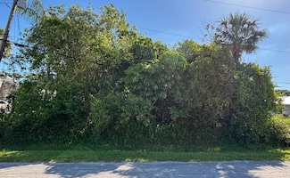 5808 Bamboo Dr, Indian River Estates, FL 34982