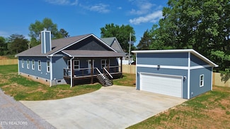 7715 Freeway Heights Dr, Knoxville, TN 37938