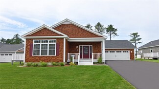 432 S Shore Village Blvd Unit D11, South Kingstown, RI 02879