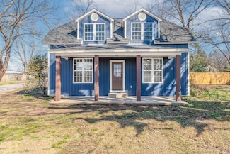1310 W Arch Ave, Searcy, AR 72143