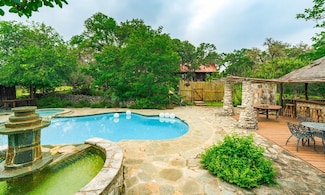 1218 Oakwood Loop Unit 17, Wimberley, TX 78676