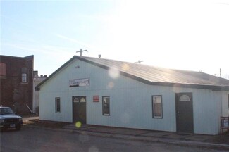 96 N 3rd St, Gower, MO 64454