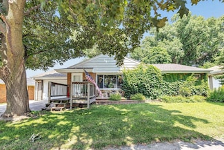 1368 Shirley St, Green Bay, WI 54304