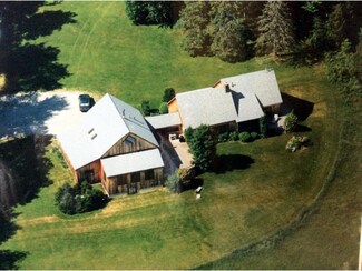 518 Lauredon Ave, Greensboro, VT 05841