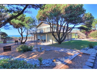 33616 Ophir Rd, Gold Beach, OR 97444