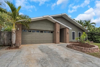 289 Whisper Lake Rd, Palm Harbor, FL 34683