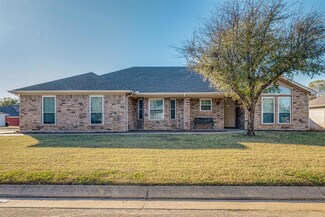 420 Dakota Dr, Joshua, TX 76058
