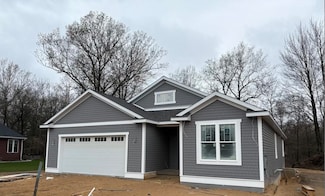 7428 Boulder Creek Dr, Midland, MI 48642