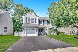 27 Skyline Dr, Hazlet, NJ 07730